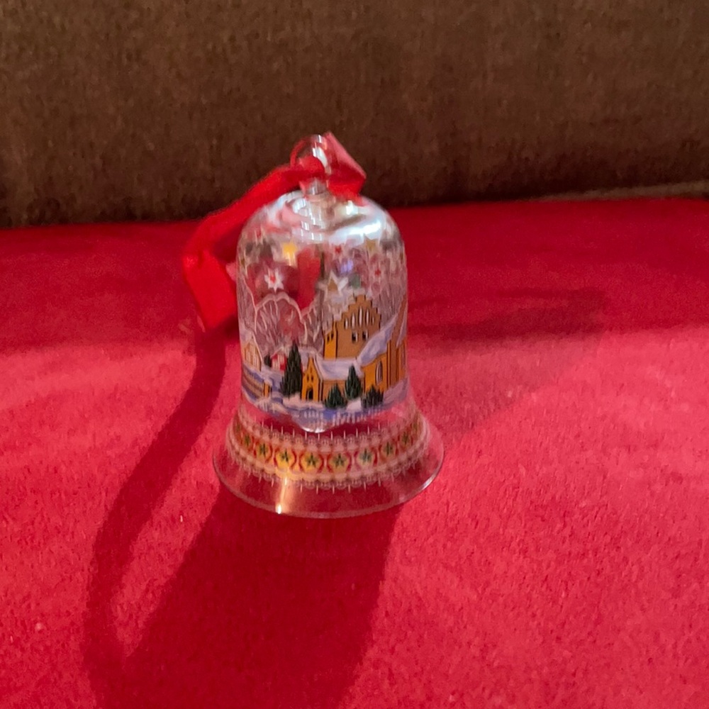 1998 Hutschenreuther Leeland Glass Christmas Bell!